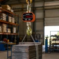 Elektroniczna waga hakowa 3000 kg do suwnic, żurawi i wciągników